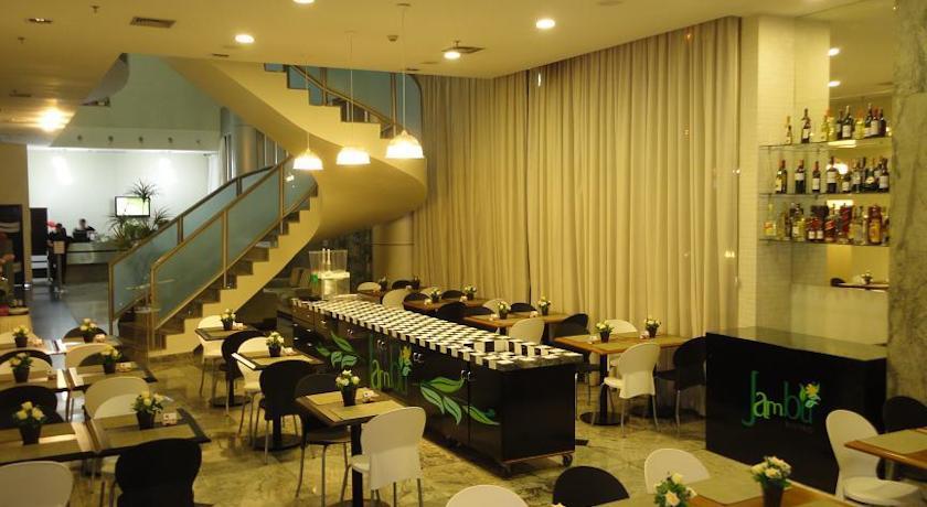 Comfort Hotel Taguatinga Restoran gambar